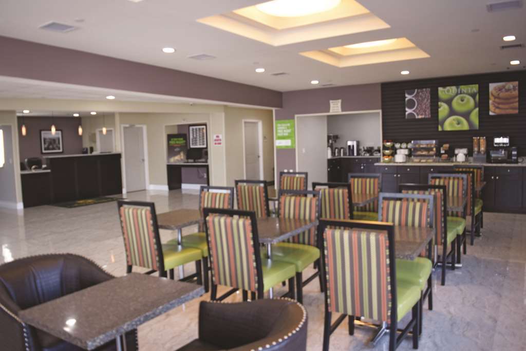 La Quinta Inn & Suites Far Rockaway - Beach Hotel Nowy Jork Udogodnienia zdjęcie