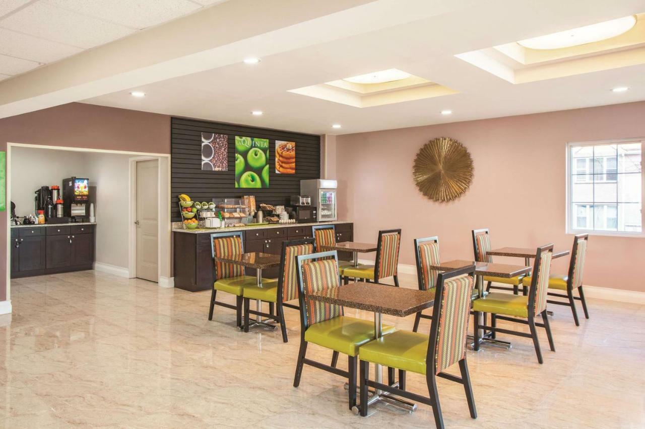La Quinta Inn & Suites Far Rockaway - Beach Hotel Nowy Jork Zewnętrze zdjęcie