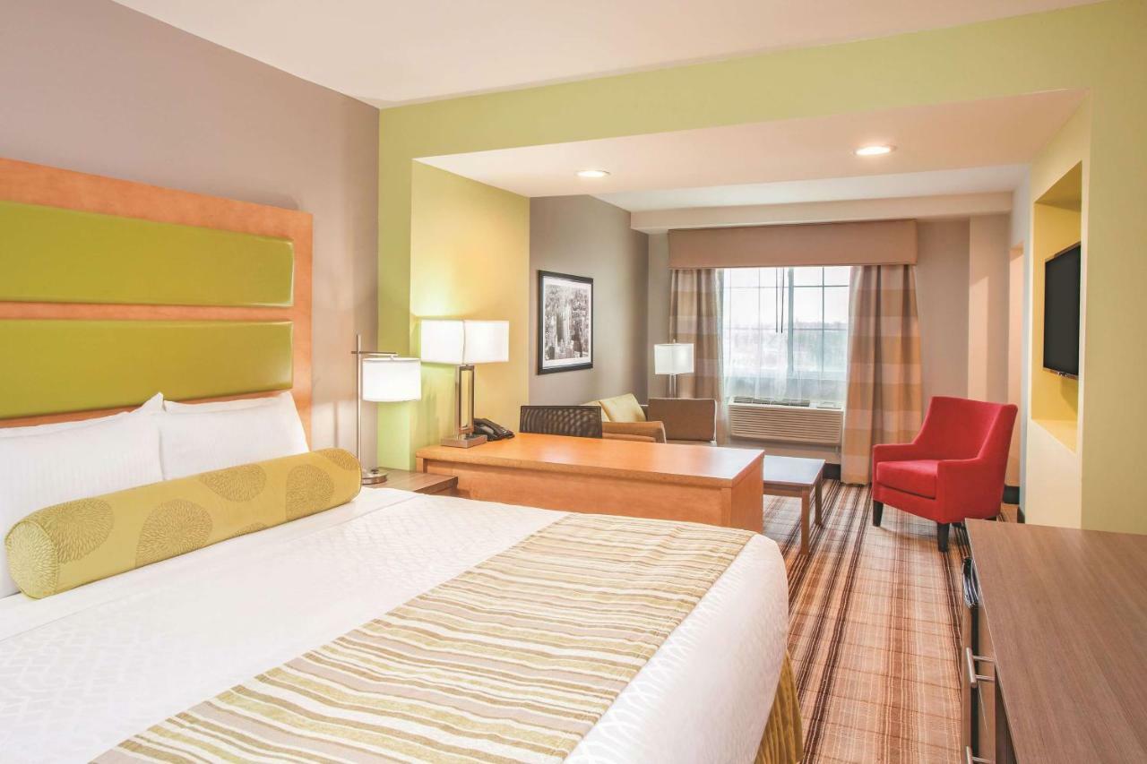 La Quinta Inn & Suites Far Rockaway - Beach Hotel Nowy Jork Zewnętrze zdjęcie